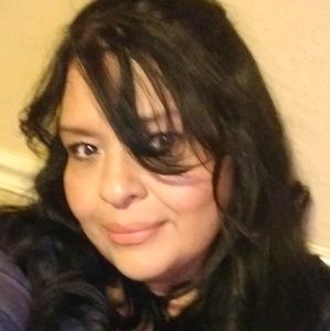 Meet your Posher, Lorena